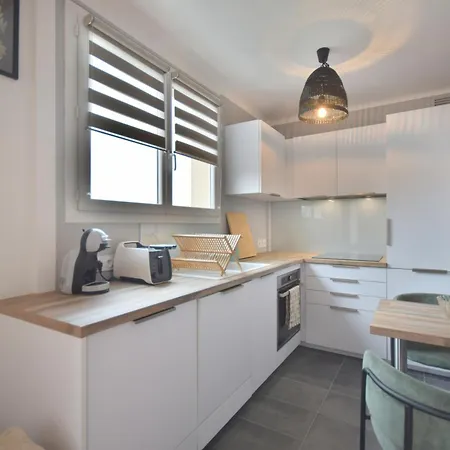 3 Chambres, Proche Centre Ville, Parking Gratuit Apartament *